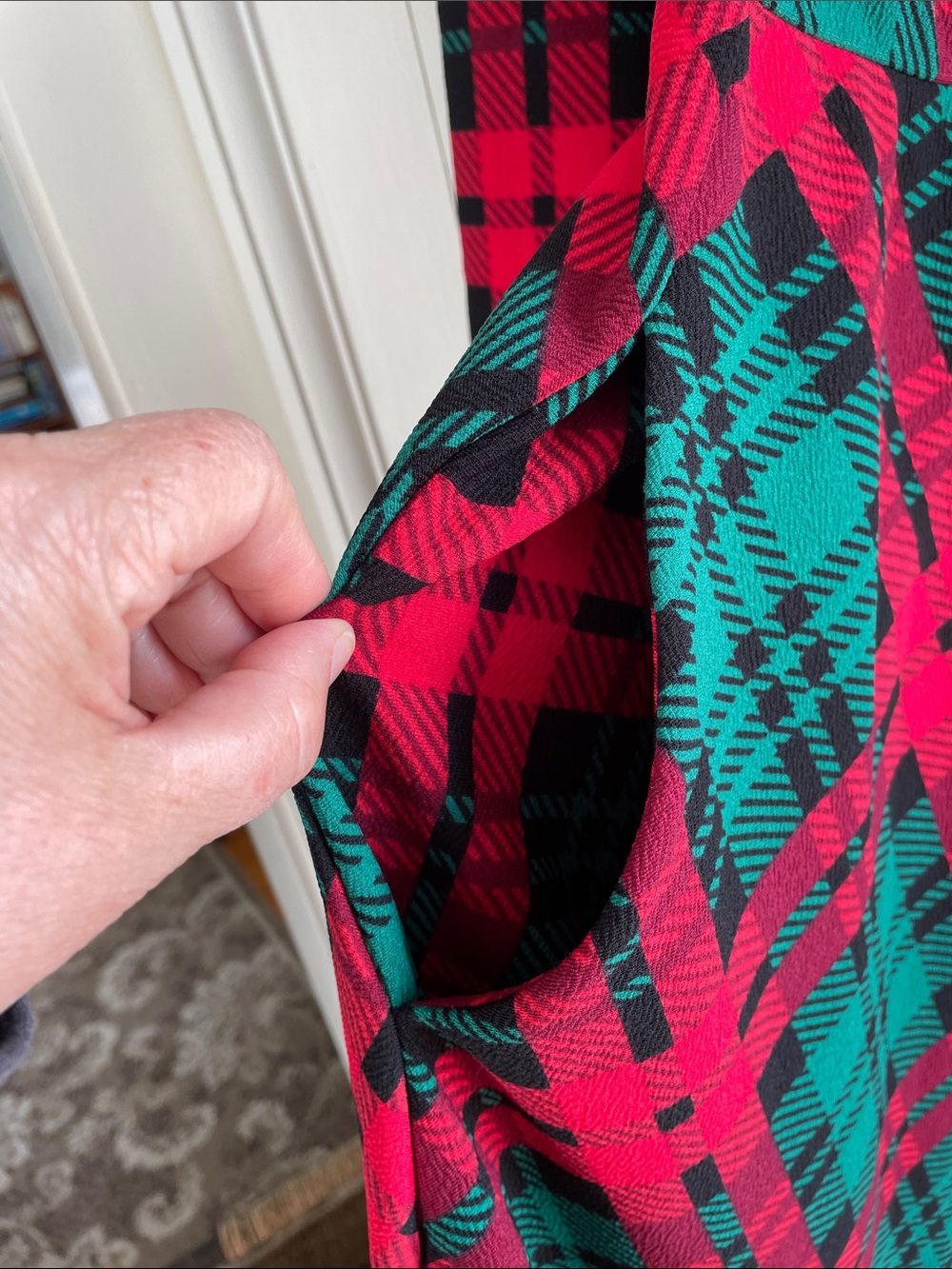 BloomChic Red & Green Plaid Button-Front V-Neck Long Sleeve Dress with Hanky Hem - Picture 7 of 10